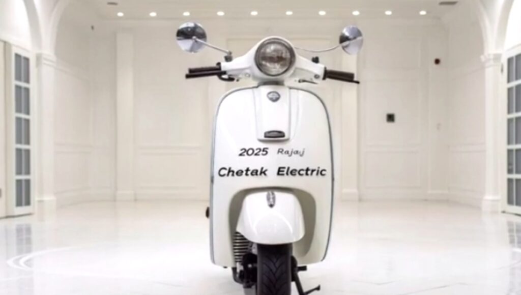 Bjaj Chetak Battery Warenty: बजाज चेतक इलेक्ट्रिक स्कूटर की बैटरी वारंटी कितनी होती है पूरी जानकारी हिंदी में जानिए क्या क्या शामिल होता है और कैसे करें क्ले