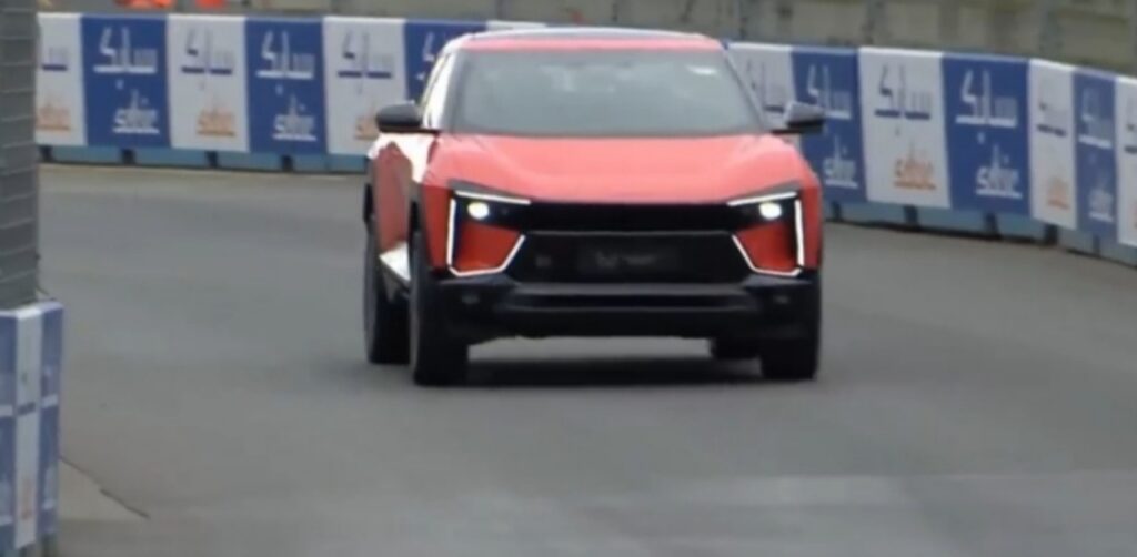 Mahindra BE6 EV SUV: दमदार फीचर्स, स्टाइलिश लुक और बेहतरीन रेंज के साथ इलेक्ट्रिक सेगमेंट में मचाएगी धमाल